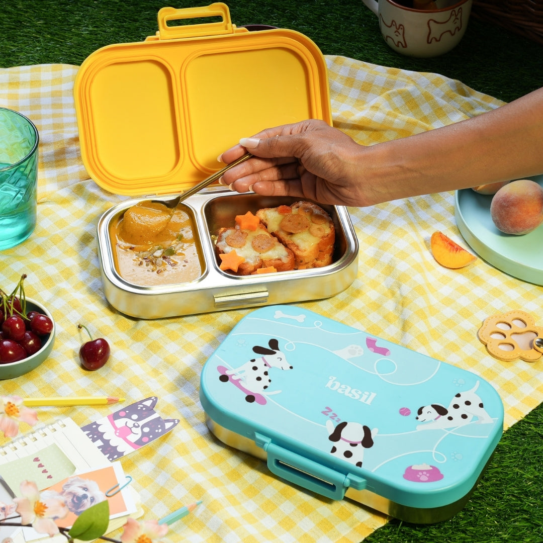 2 Compartment Stainless Steel Lunchbox with Plastic Lid - Wiggly Woof