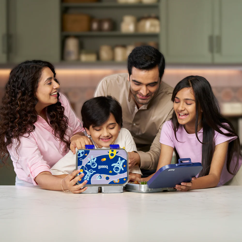 3 Compartment easy open-close Lunchbox - Super Swoosh