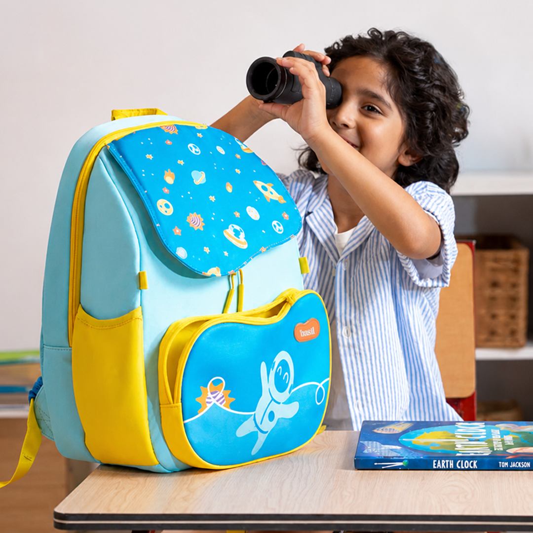 School backpack for Grades 1 to 5 with 4 spacious compartments - Super Swoosh